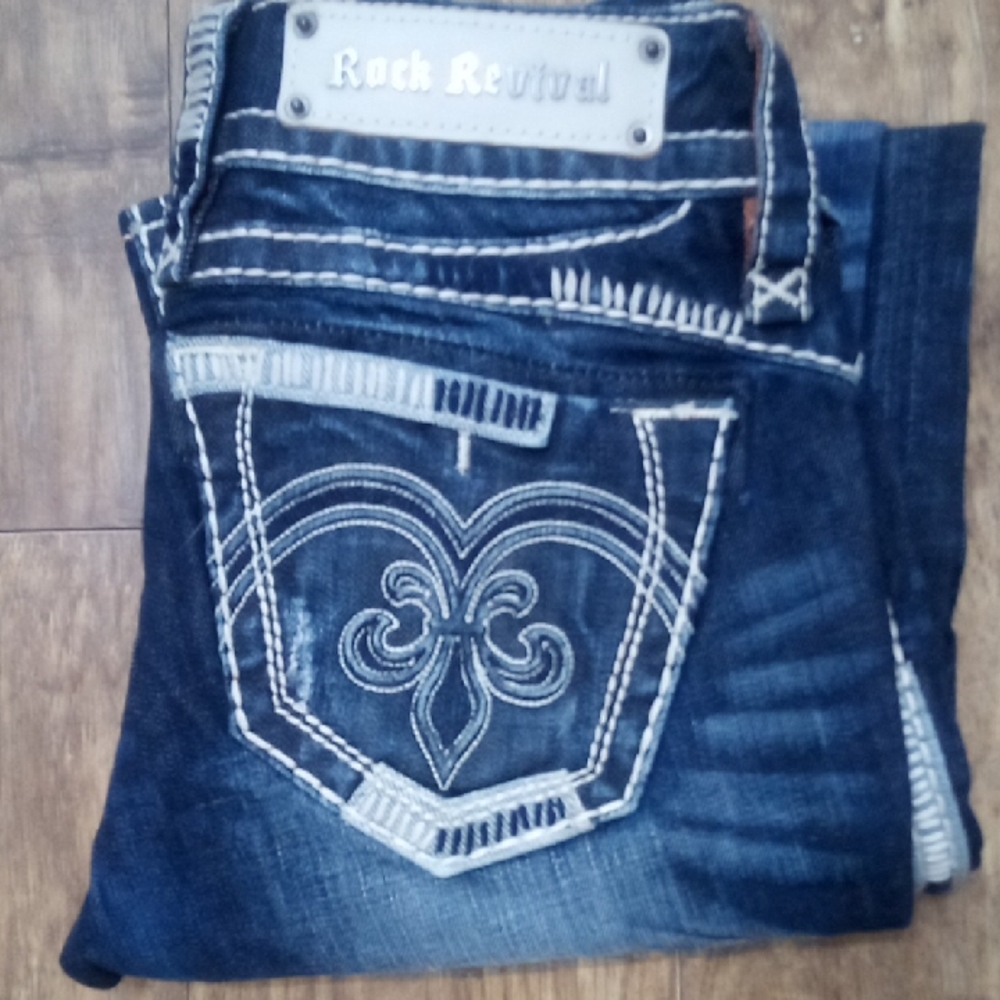 Rock Revival NWOT Women's 26 Straight Adele Embellished Distressed